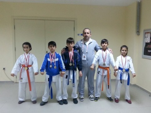 Karatecilerden 6 Altın Madalya